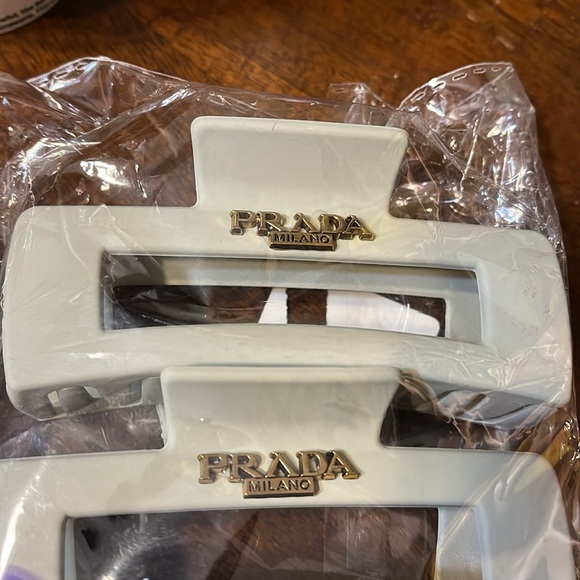 Customize Designer inspired hair clips matte - Picture 6 of 6